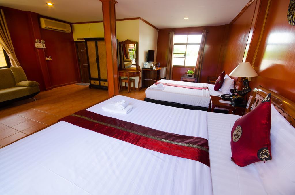 Avila Resort Pattaya Jomtien Beach Exterior photo