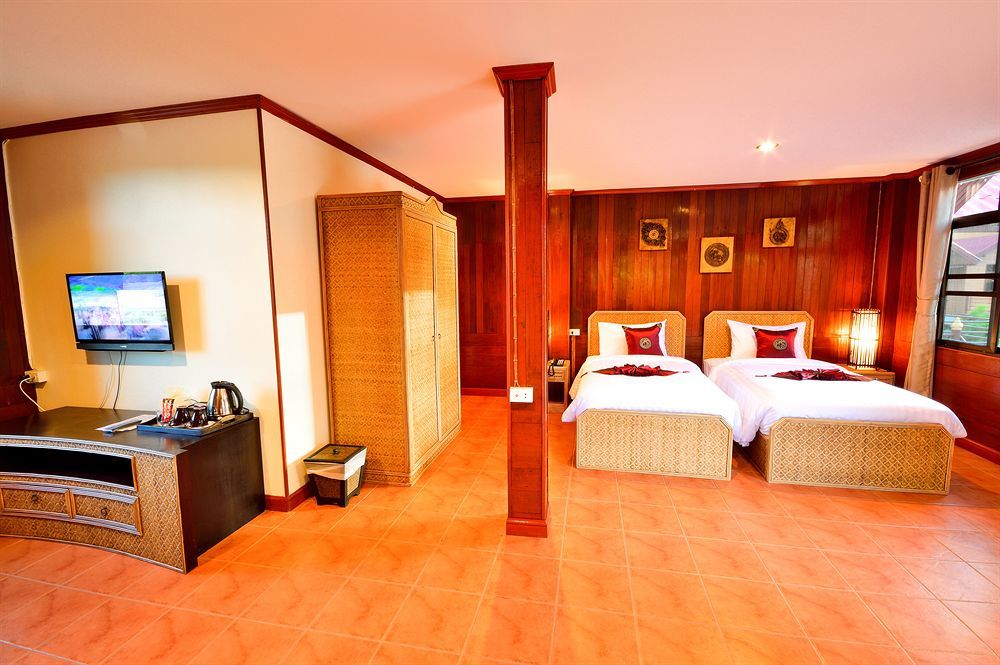 Avila Resort Pattaya Jomtien Beach Exterior photo